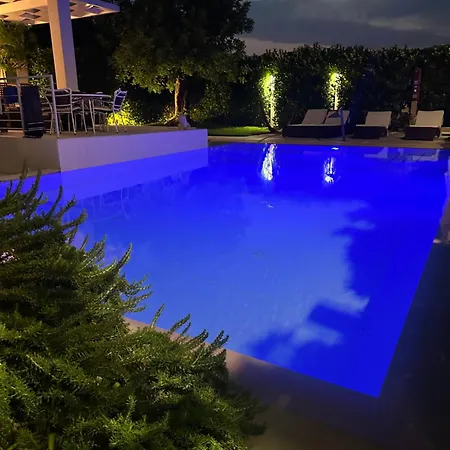 Luxury Panoramic In 빌라